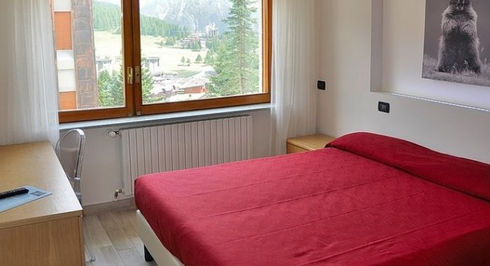 Hotel Sud Ovest, Sestriere ski chalet, image 2